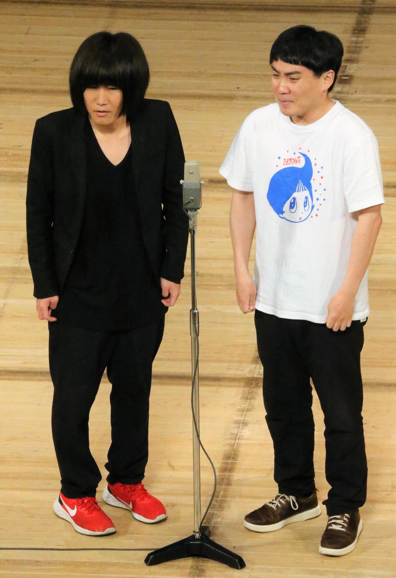 ランジャタイの伊藤幸司（左）と国崎和也（23年6月撮影）