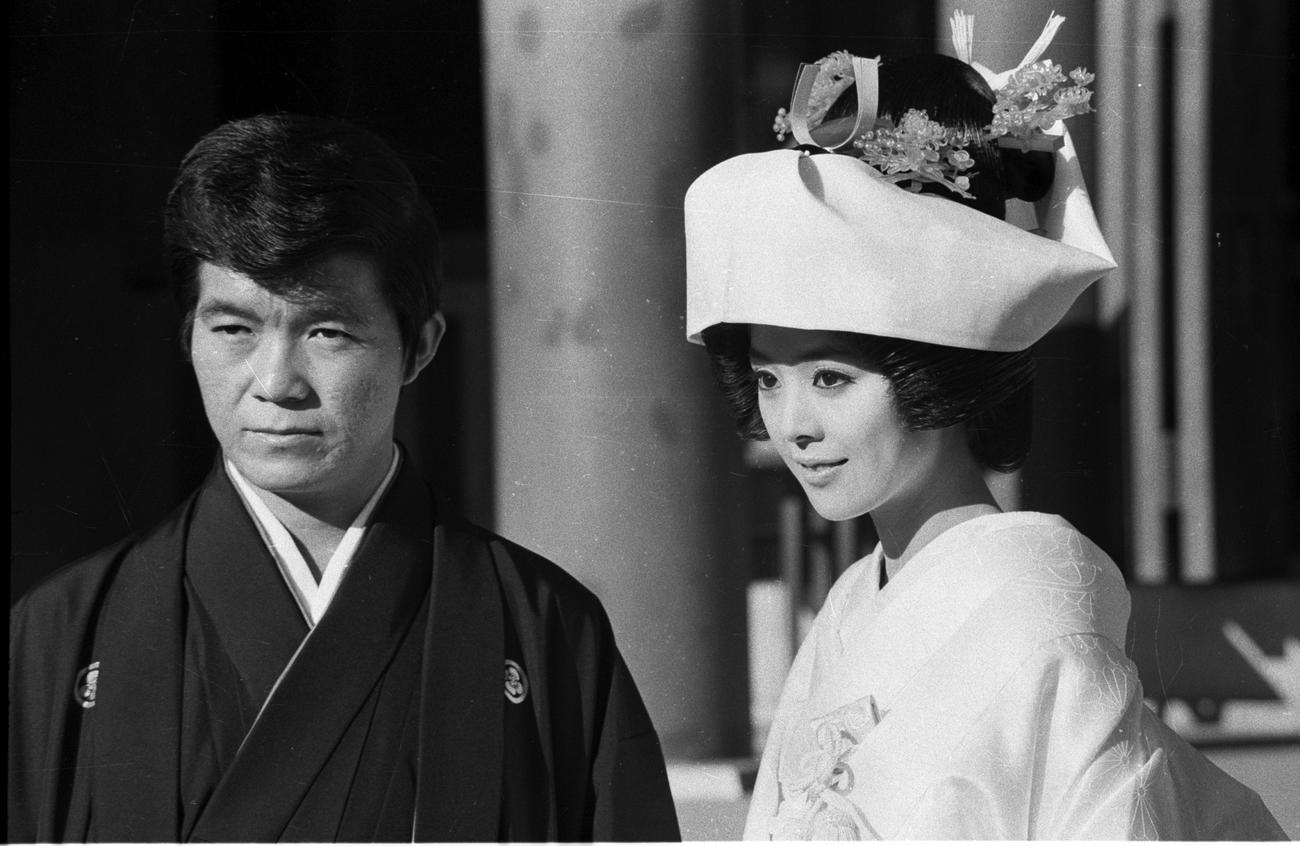 柏木由紀子と結婚式を挙げた坂本九さん（1971年撮影）