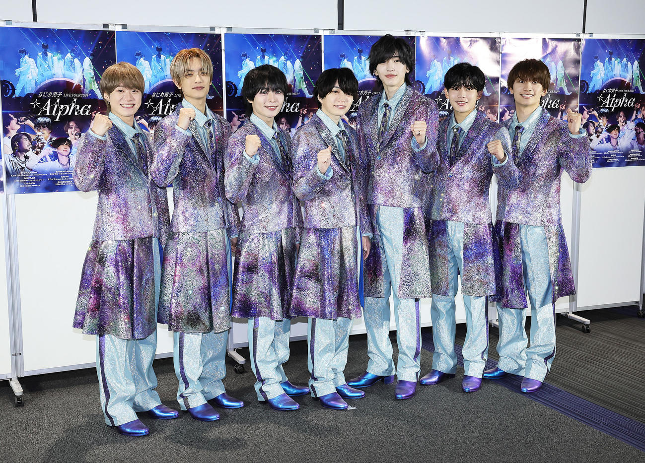 LIVE TOUR 2024　「＋Alpha」に臨むなにわ男子。左から大橋和也、高橋恭平、大西流星、西畑大吾、道枝駿佑、長尾謙杜、藤原丈一郎（撮影・足立雅史）