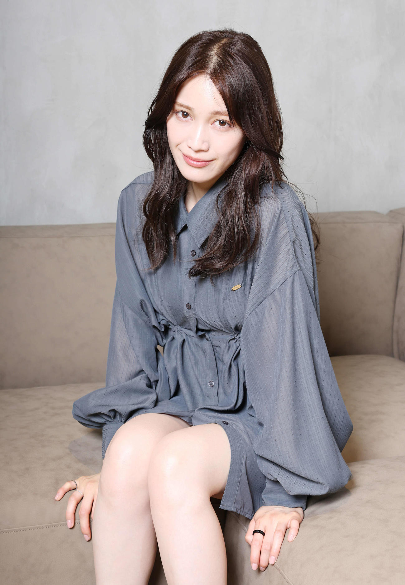 ドラマ「完璧ワイフによる完璧な復讐計画」で主演の中村ゆりかはクールで美しい表情を見せる（撮影・宮地輝）