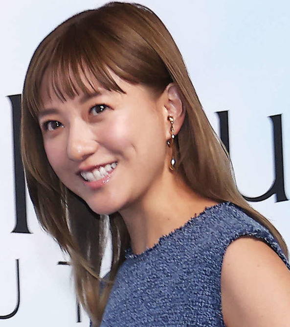 伊藤千晃（2023年8月撮影）