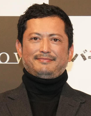 池内博之、香港映画の伝説２人と共演「イップ・マン」での丸刈りツーショット披露