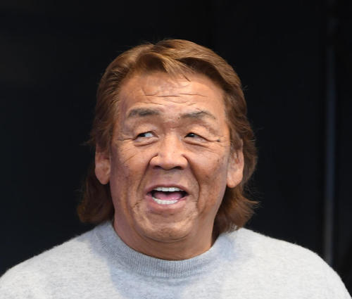 長州力「もう～免許は返納しろ～！　泣くなバカ」後輩への愛あるダメ出しにファンほっこり!?