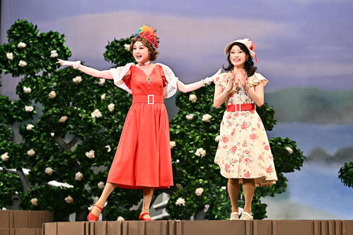 藤原紀香「ゴージャスなパフォーマンス」で美脚披露　主演舞台「カルメン故郷に帰る」17日開幕