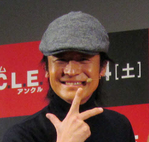 「吉本の福山雅治」54歳芸人　下半身に謎のしびれ続くも原因不明なまま