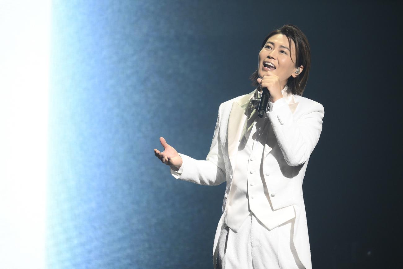 1年8カ月ぶりの復活ステージを行った氷川きよし（撮影：高田真希子）