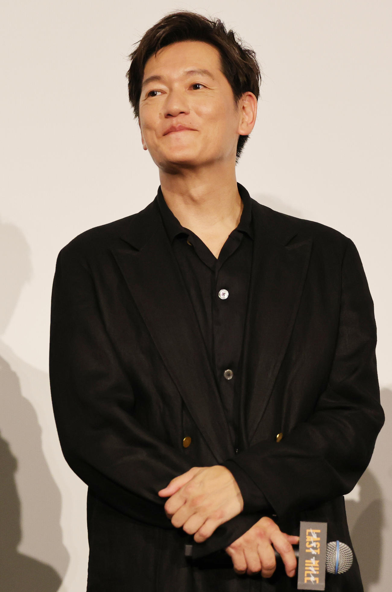 映画「ラストマイル」の完成披露舞台あいさつに登場した井浦新（撮影・野上伸悟）