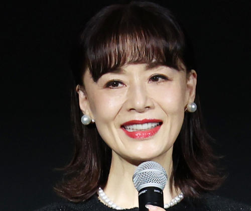 大地真央、初回転すしで仰天行動「なあにこれ？」→「すいません、お茶下さい」→大爆笑、なぜ？