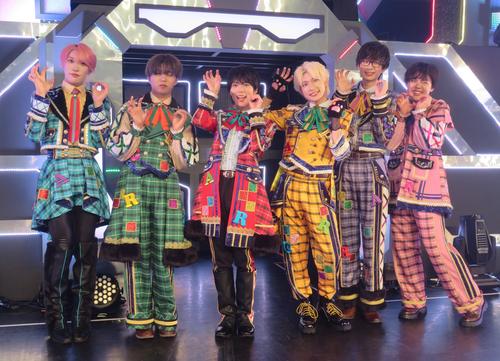 パンダドラゴン　来年３月の武道館公演を発表　昨年パラパラで大旋風の６人組