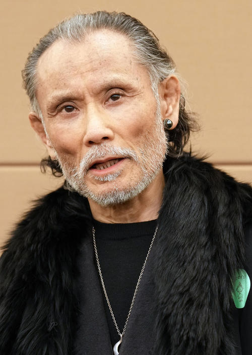 片岡鶴太郎「深夜６時間ヨガ」「１日１食」衝撃ルーティン　食事には「ピヨコちゃん」ひよこ豆