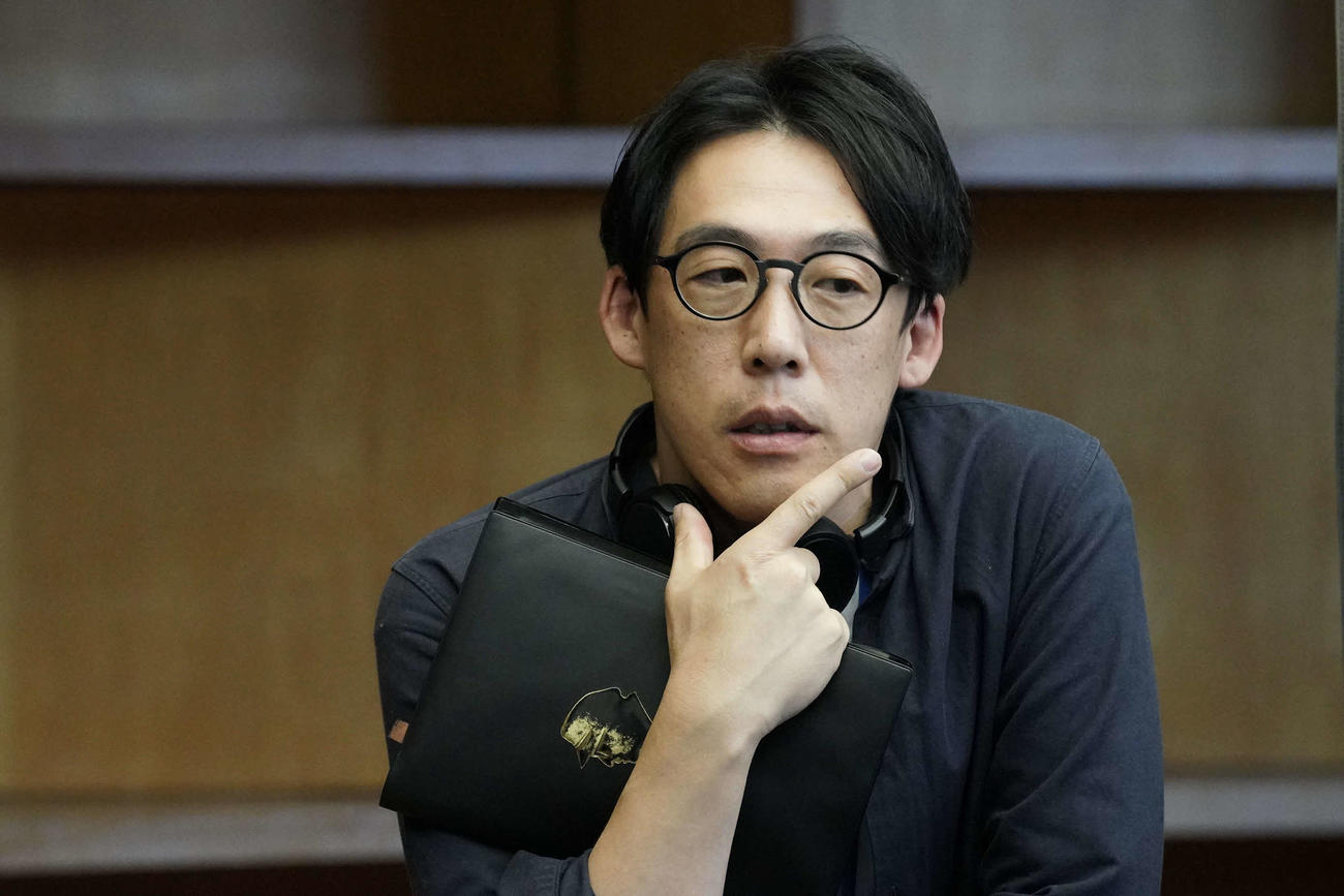 カズオ・イシグロ氏の長編デビュー作「遠い山なみの光」を映画化する石川慶監督