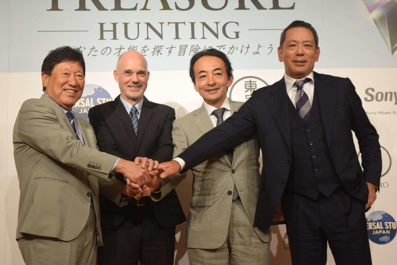 俳優オーディション開催を発表した（左から）山本又一朗・トライストーン・エンタテイメント会長、J・L・ポニエ・合同会社ユー・エス・ジェイCEO、市川南・東宝株式会社専務執行役員、村松俊亮・ソニー・ミュージックエンタテインメント社長（撮影・阪口孝志）