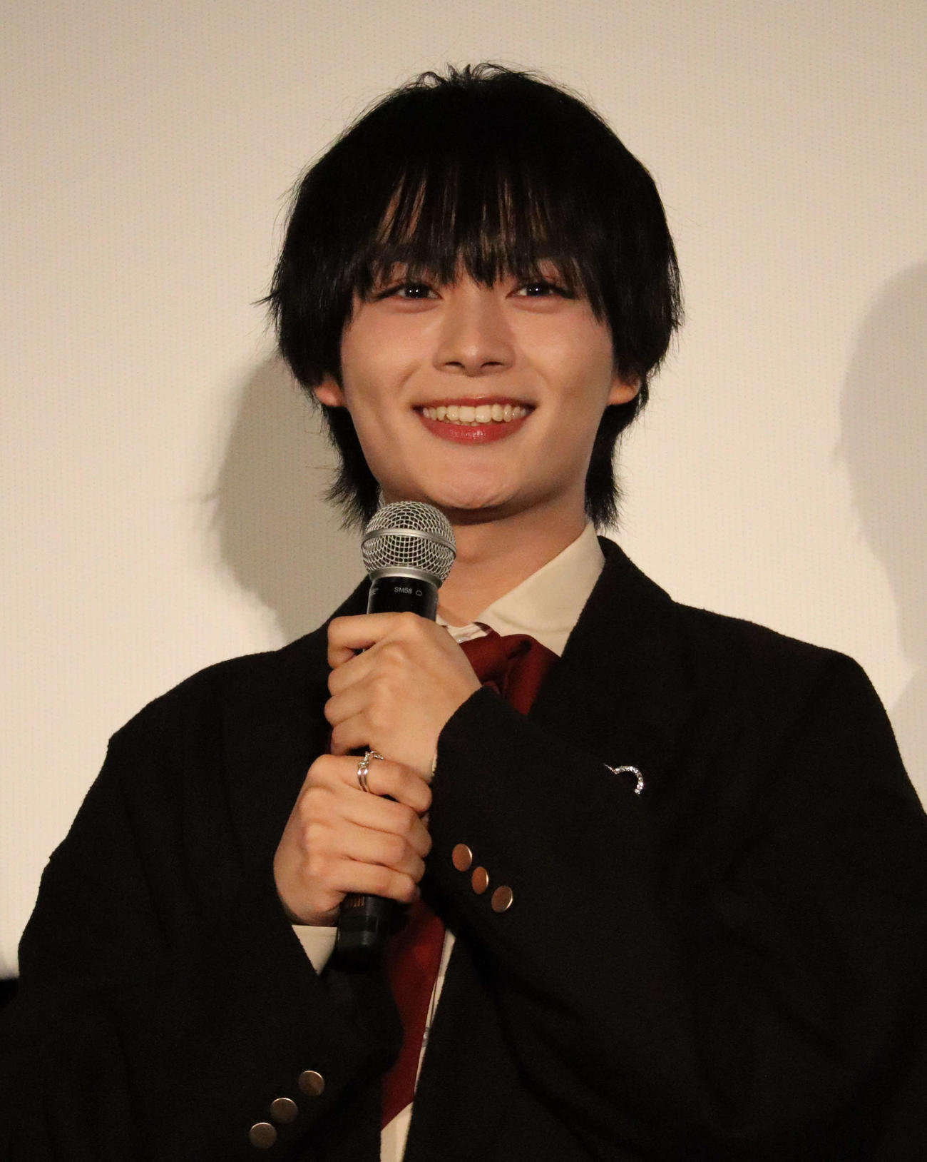 映画「恋を知らない僕たちは」の初日舞台あいさつに出席した大西流星