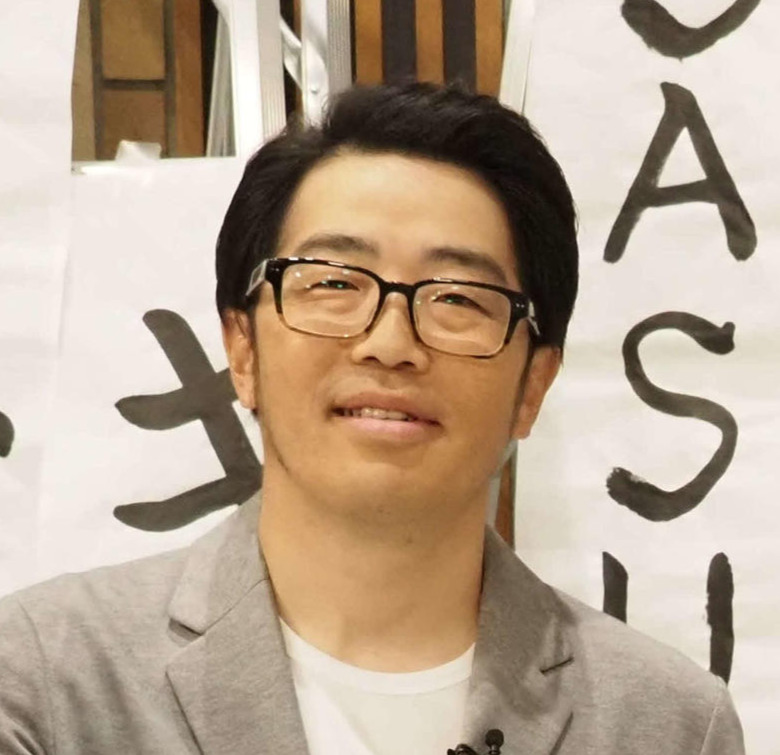 ドランクドラゴン鈴木拓（2020年2月撮影）