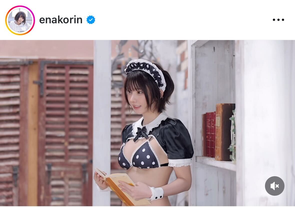えなこのインスタグラムから