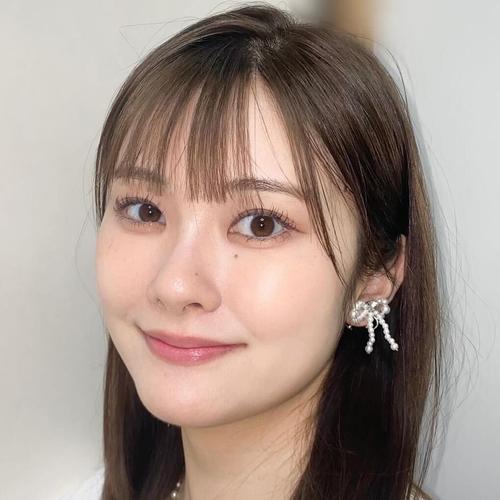 ABC増田紗織アナ、同級生フェンシング宮脇花綸と再会ショット　メダルは「ずっしり重かった」