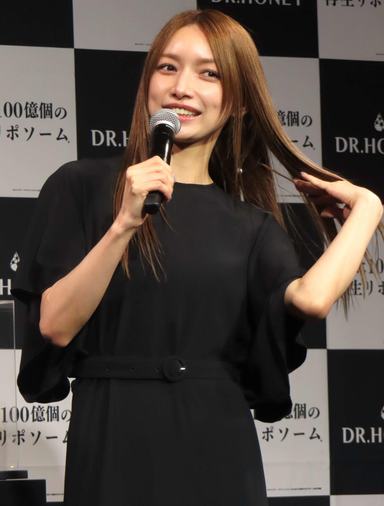 ヘアケアブランド「DR．HONEY」新商品発表会に登壇した後藤真希