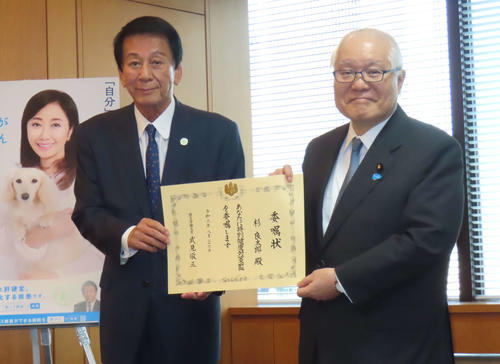 杉良太郎、３つ目の永久委嘱に笑顔「がんじがらめになっちゃったな」健康のため週２でジム通い