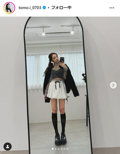 板野友美、プロデュースブランドの新作発表 美脚を生かしたコーデに