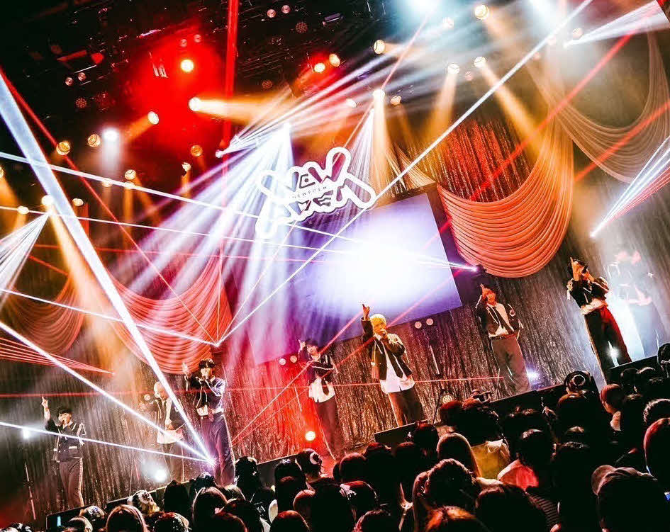 デビュー1周年記念初単独ライブを行ったNEWPOEM