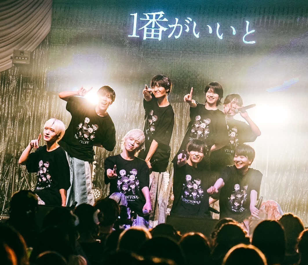 デビュー1周年記念初単独ライブを行ったNEWPOEM