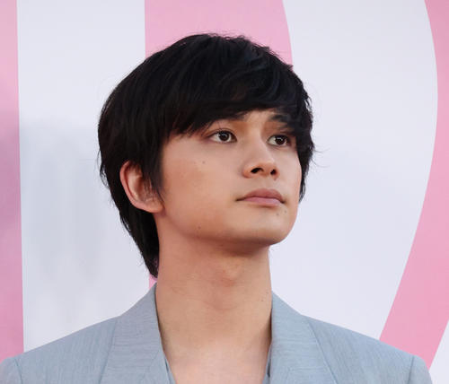 北村匠海「小学生の時に買った」不思議デザインのアイテムで休日満喫「渋くて良い」