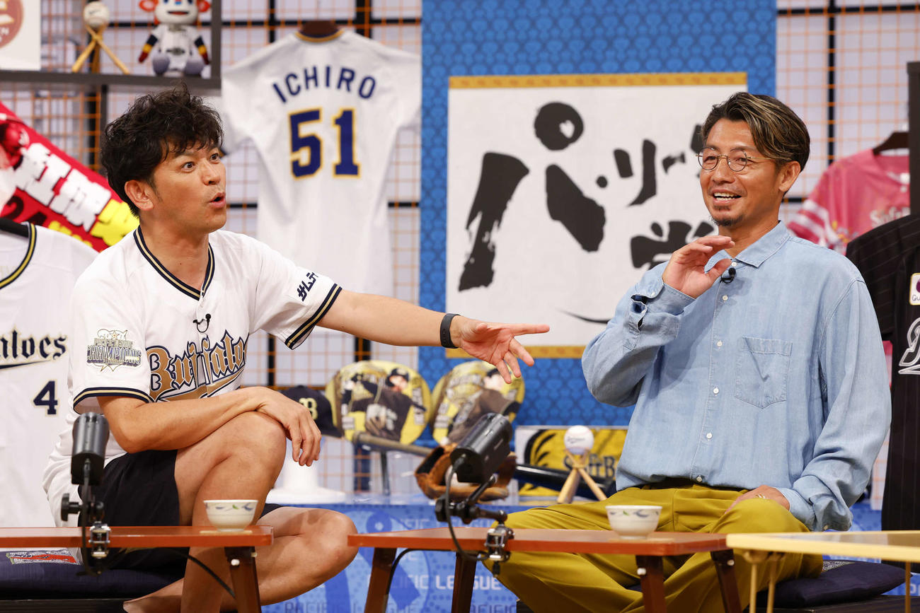 ますだおかだ岡田圭右（左）と鳥谷敬氏