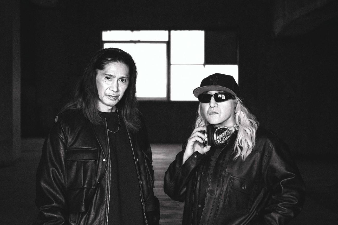 J－RAPユニット「B．O．C（SAM＆DJ KOO）」としてデビューするTRFのSAM（左）とDJ KOO