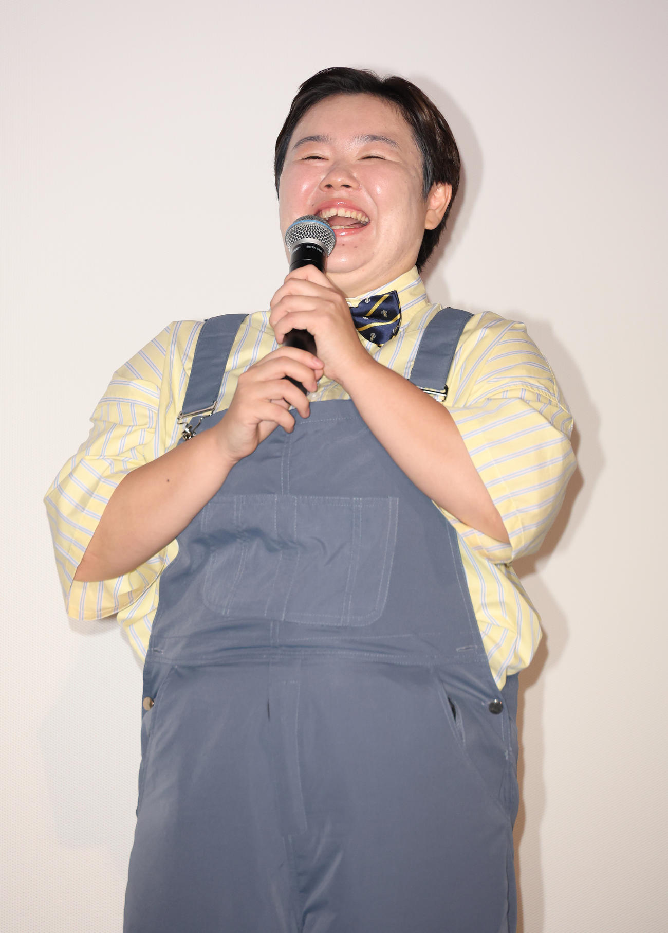 映画「きみの色」初日舞台あいさつを行ったやす子（撮影・中島郁夫）