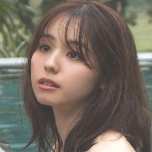 小池里奈、美ヒップ艶めく黒ランジェリー姿公開「罪な桃尻だ」「美尻の女王」と反響