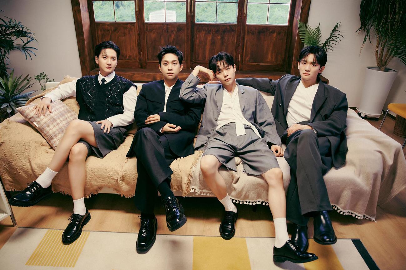 韓国4人組バンドLUCY
