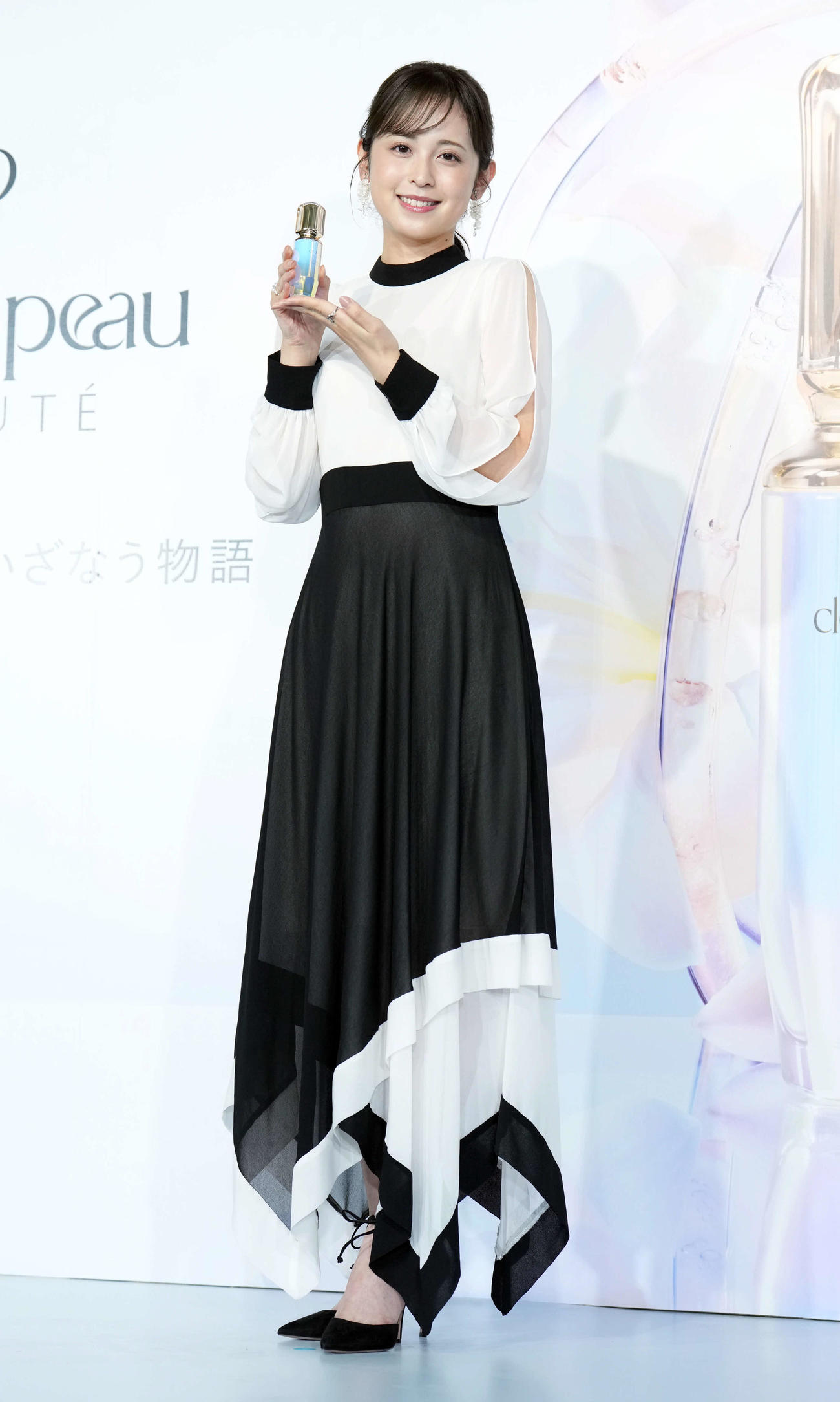 クレ・ド・ポーボーテの美容液「新ル・セラム」の発売イベントに登壇した久慈暁子（撮影・たえ見朱実）