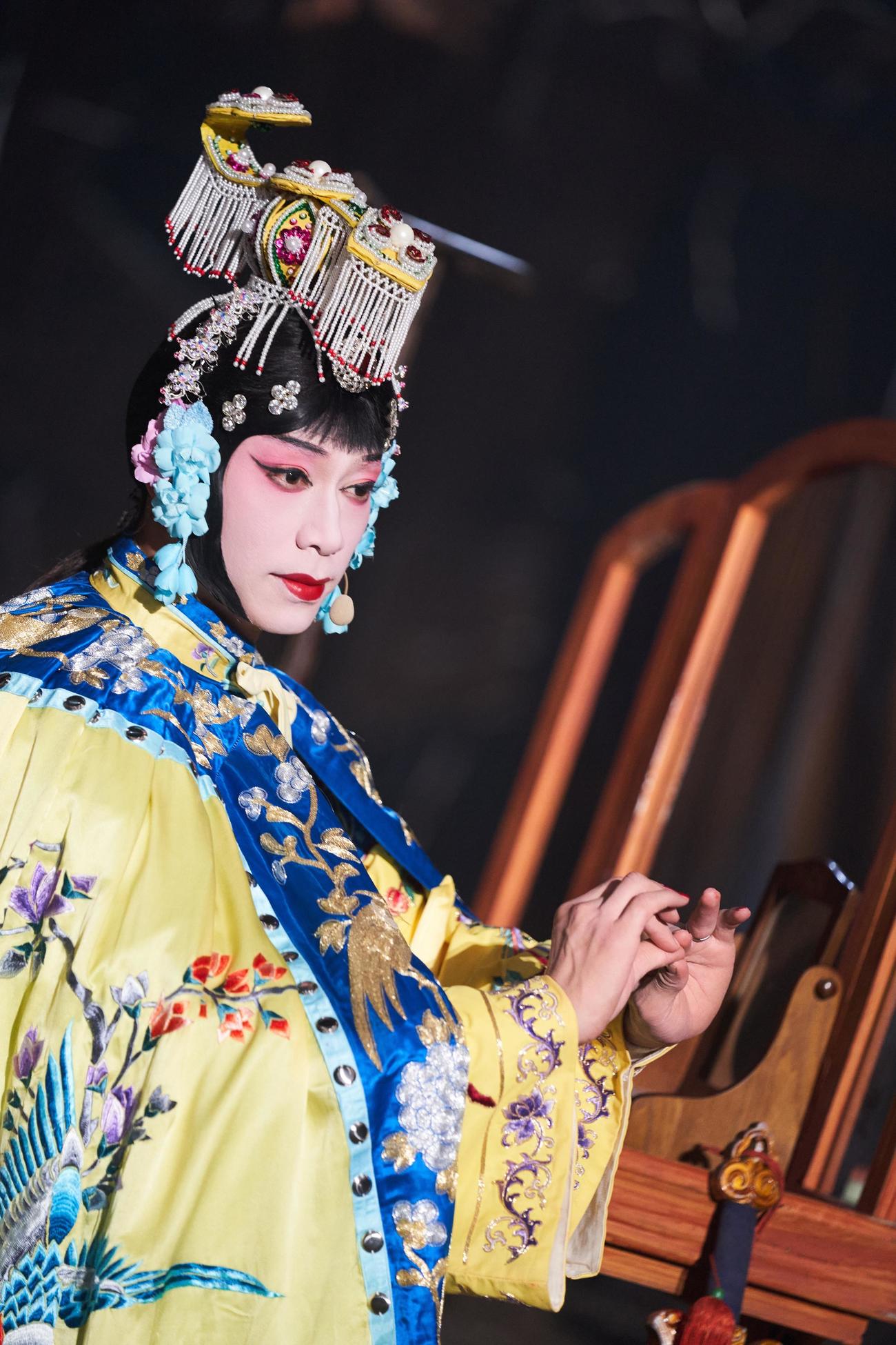 中国の歌唱リアリティー番組「Call Me By Fire」で、中国の伝統的な古典演劇の“京劇”に初挑戦したEXILE AKIRA