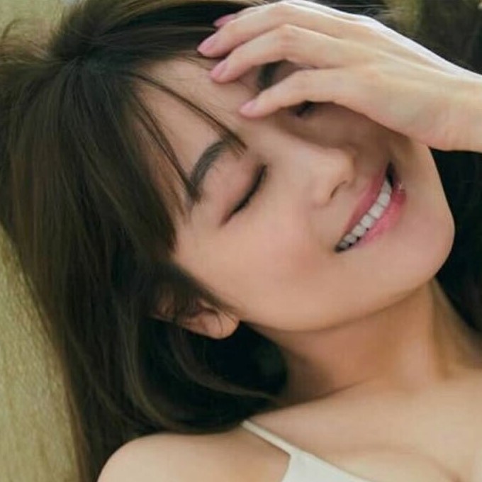 鈴木奈々のインスタグラムから