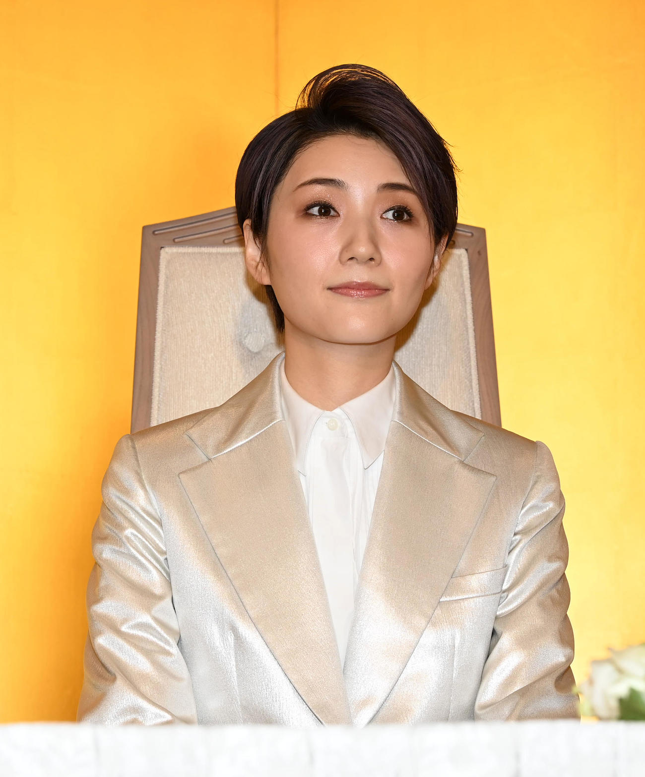 退団会見を行う芹香斗亜（撮影・前岡正明）