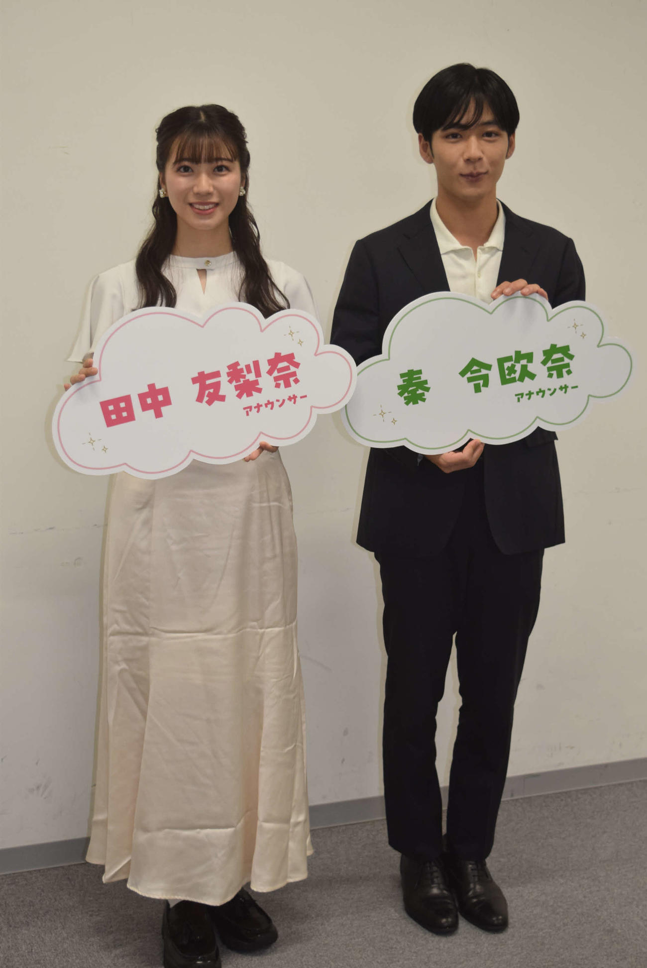 取材会に出席したカンテレ田中友梨奈アナウンサー（左）と秦令欧奈（はだ・れおな）アナウンサー（撮影・阪口孝志）