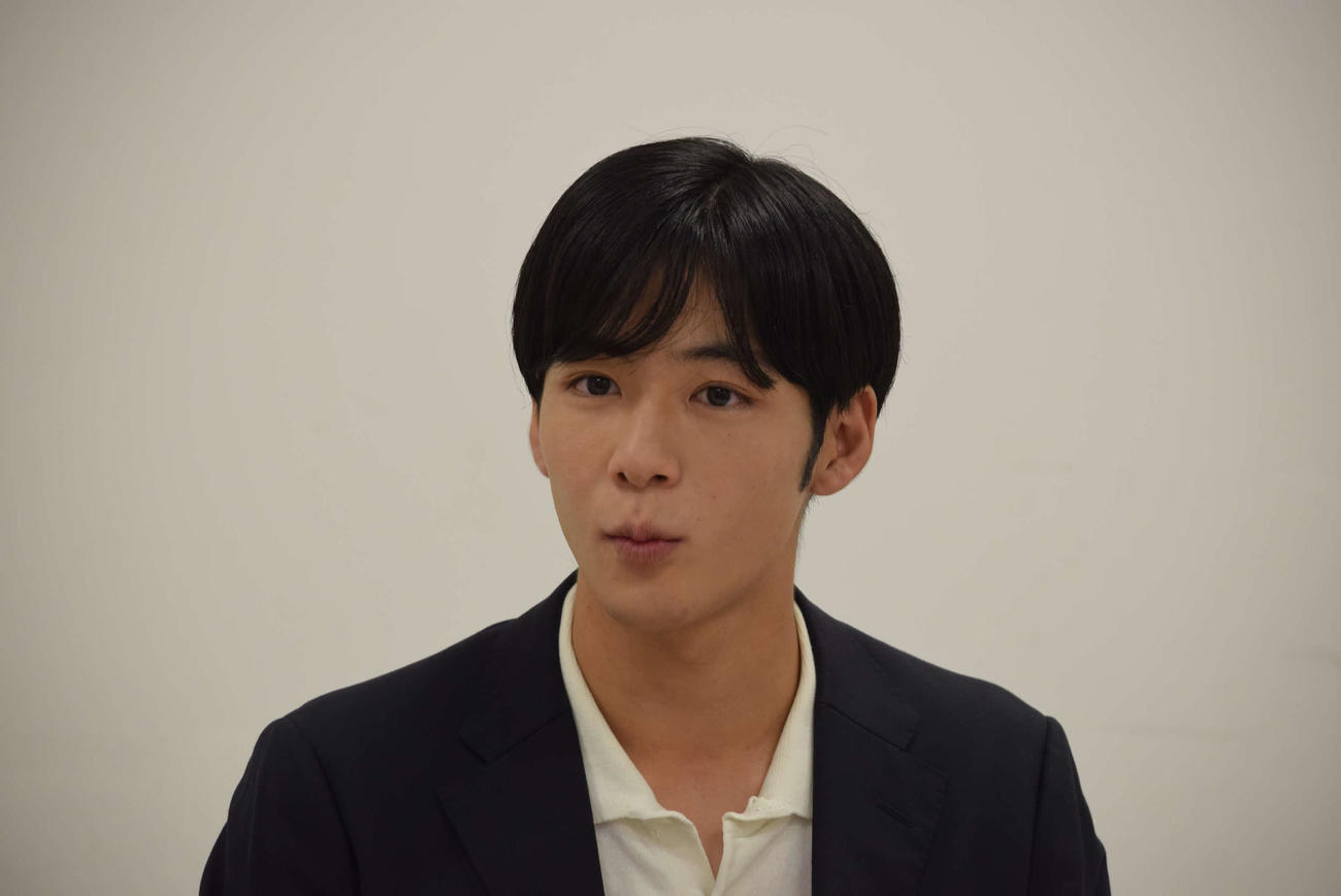 取材会に出席したカンテレ秦令欧奈（はだ・れおな）アナウンサー（撮影・阪口孝志）