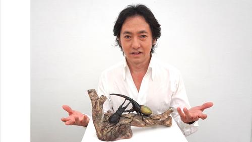 秋川雅史「二科展」（彫刻部）に４年連続で入選「カブトムシvs.クワガタムシ」