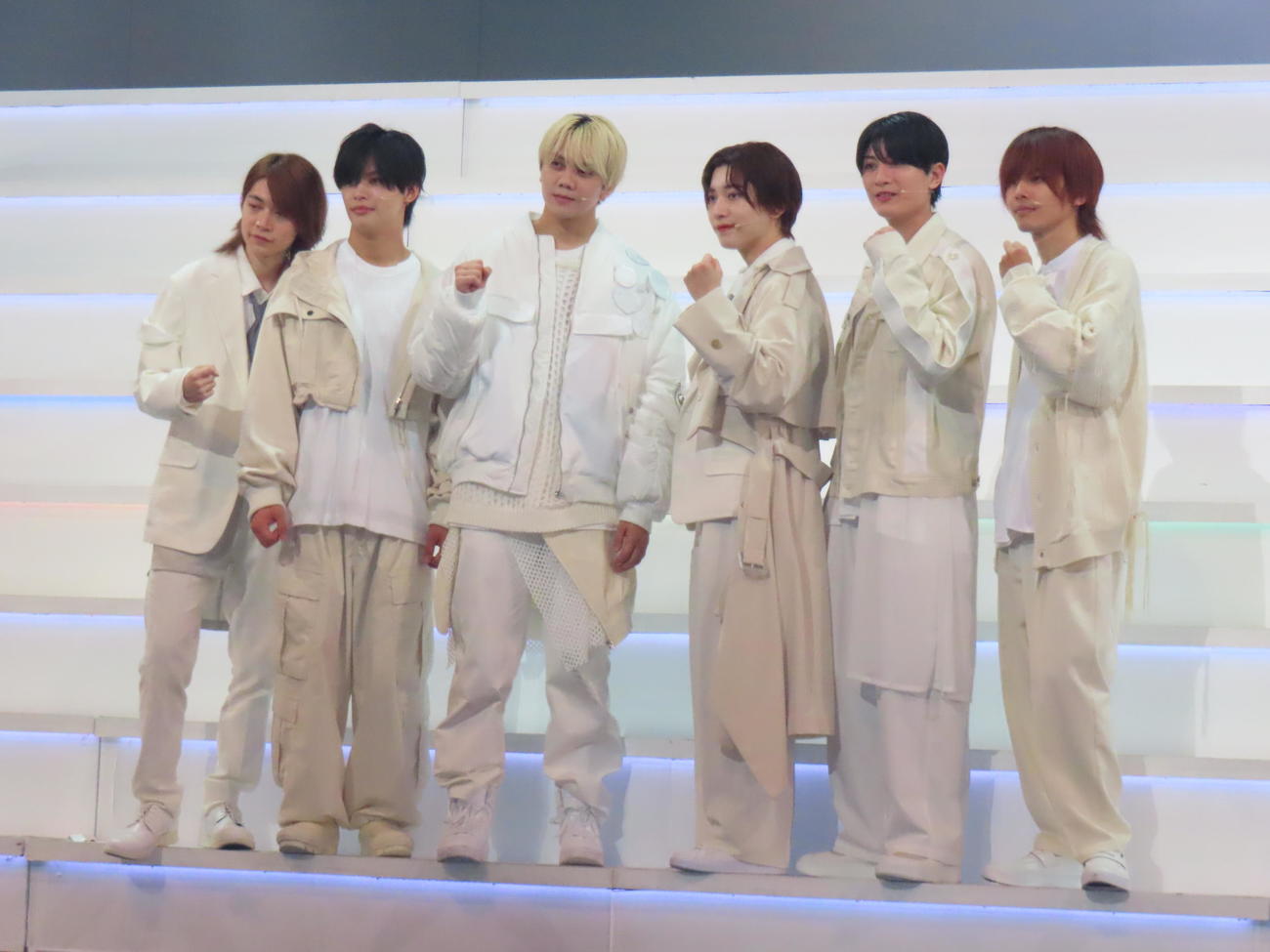 主演舞台「MASSARA」の会見に臨んだ7 MEN　侍。左から今野大輝、菅田琳寧、佐々木大光、中村嶺亜、本■（■は高の上の口の縦棒を上下に延ばす）克樹、矢花黎