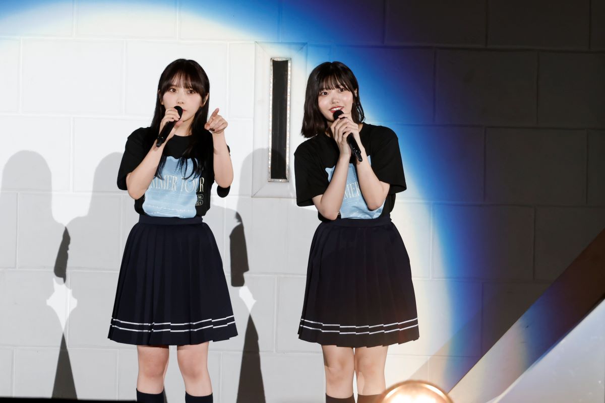 「真夏の全国ツアー2024」神宮球場公演に登場した与田祐希（左）と中西アルノ　撮影・鈴木健太氏(KENTA Inc.)