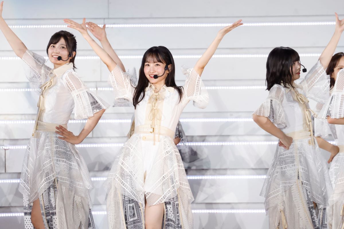 「真夏の全国ツアー2024」神宮球場公演でパフォーマンスする乃木坂46　撮影・鈴木健太氏(KENTA Inc.)