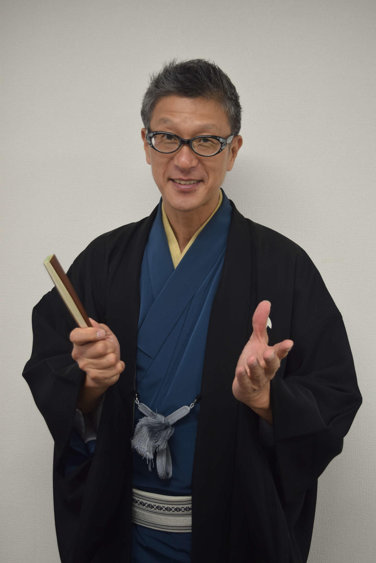 風間杜夫と落語会を開く笑福亭銀瓶（撮影・阪口孝志）