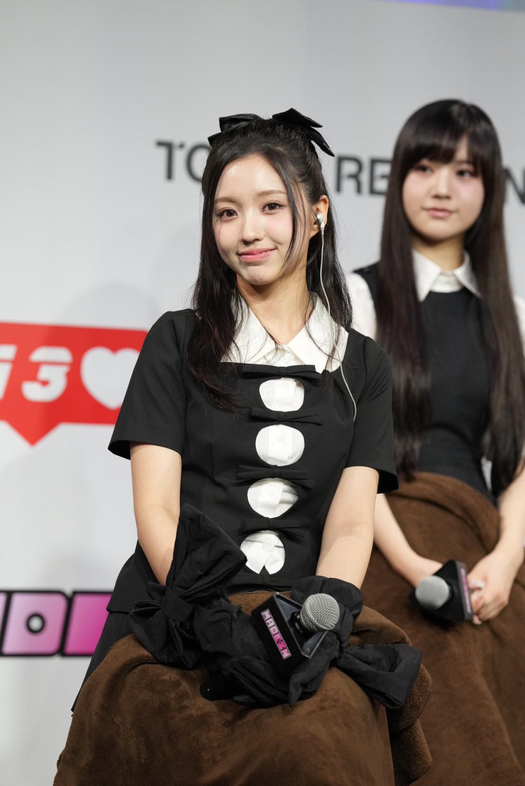 記者会見に臨むMADEINのYESEO（撮影・小沢裕）