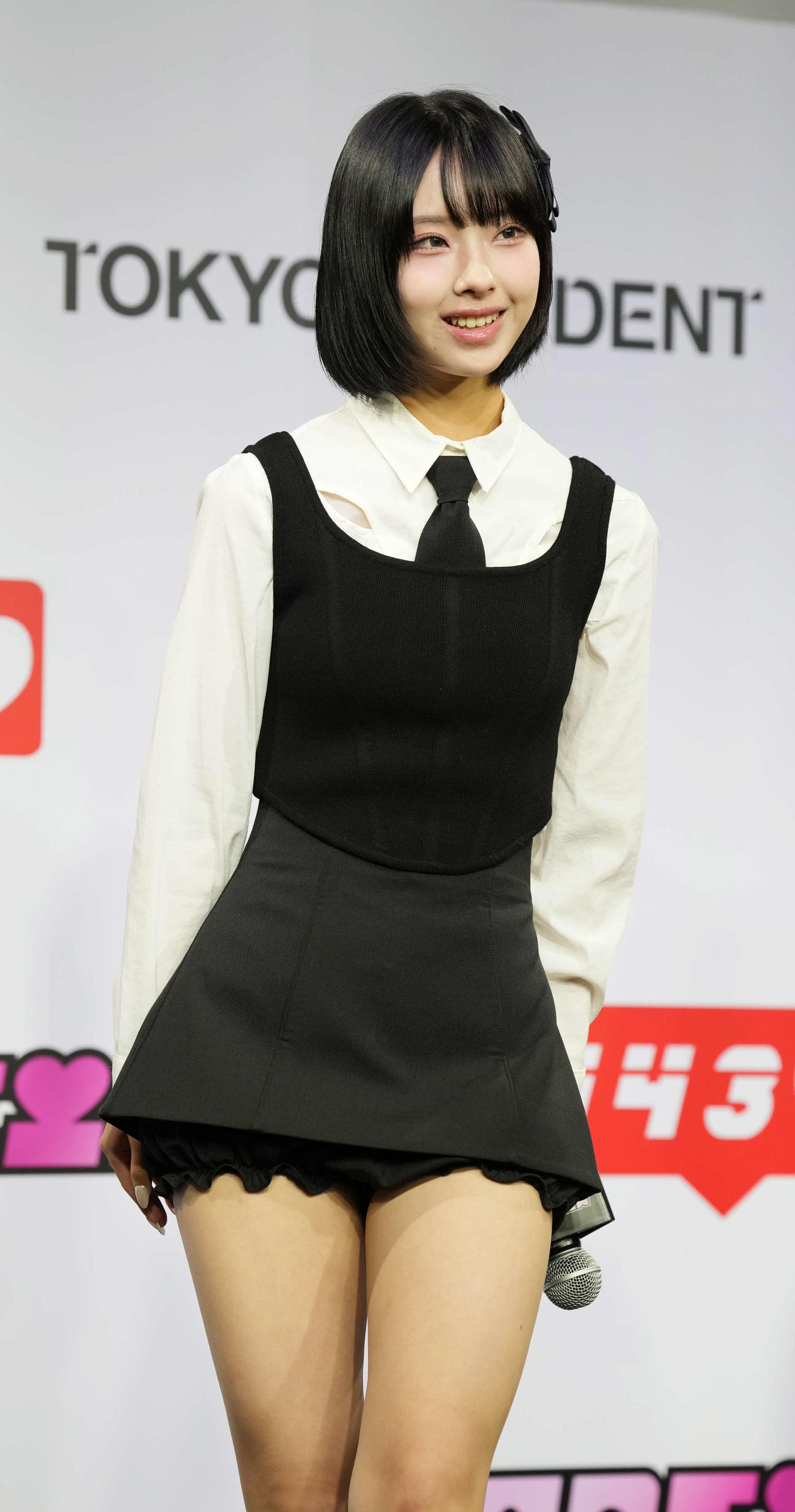 デビュー記者会見に臨むMADEINのNAGOMI（撮影・小沢裕）