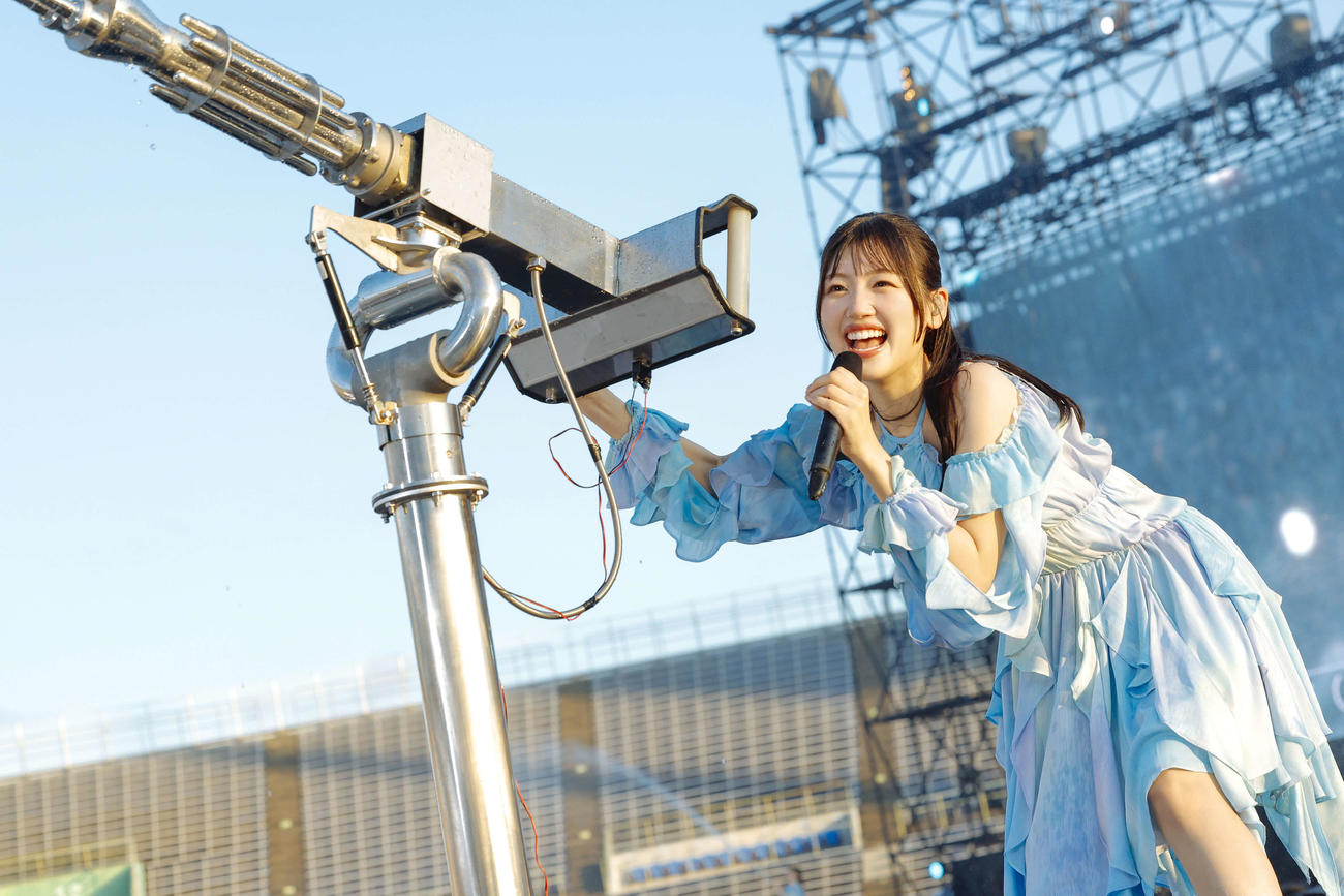 「ひなたフェス2024」で放水する日向坂46佐々木美玲（C）Seed＆Flower LLC