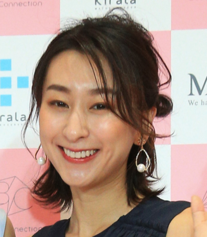 浅田舞（2019年11月撮影）