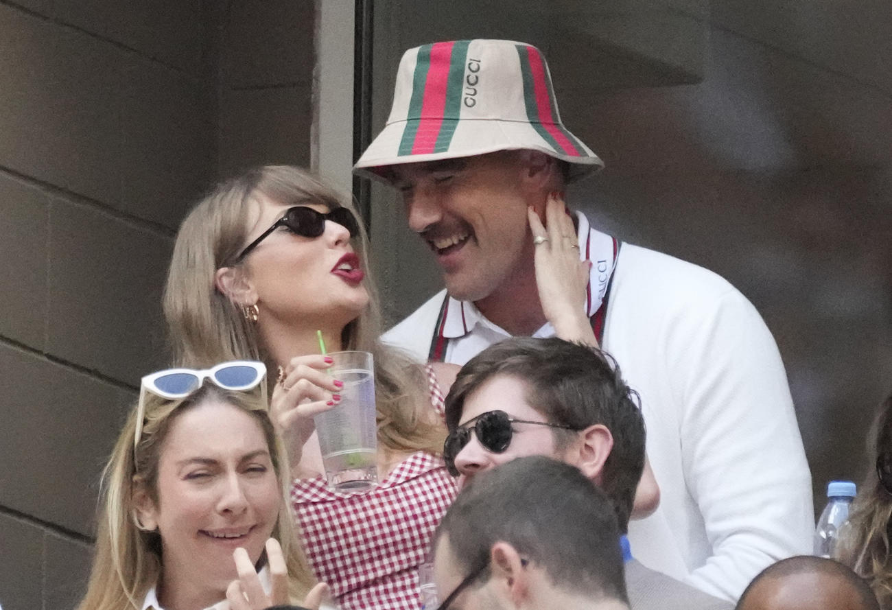 Love in Full Swing: Taylor Swift and Boyfriend Serve Up a United Front at the US Open - News Directory 3