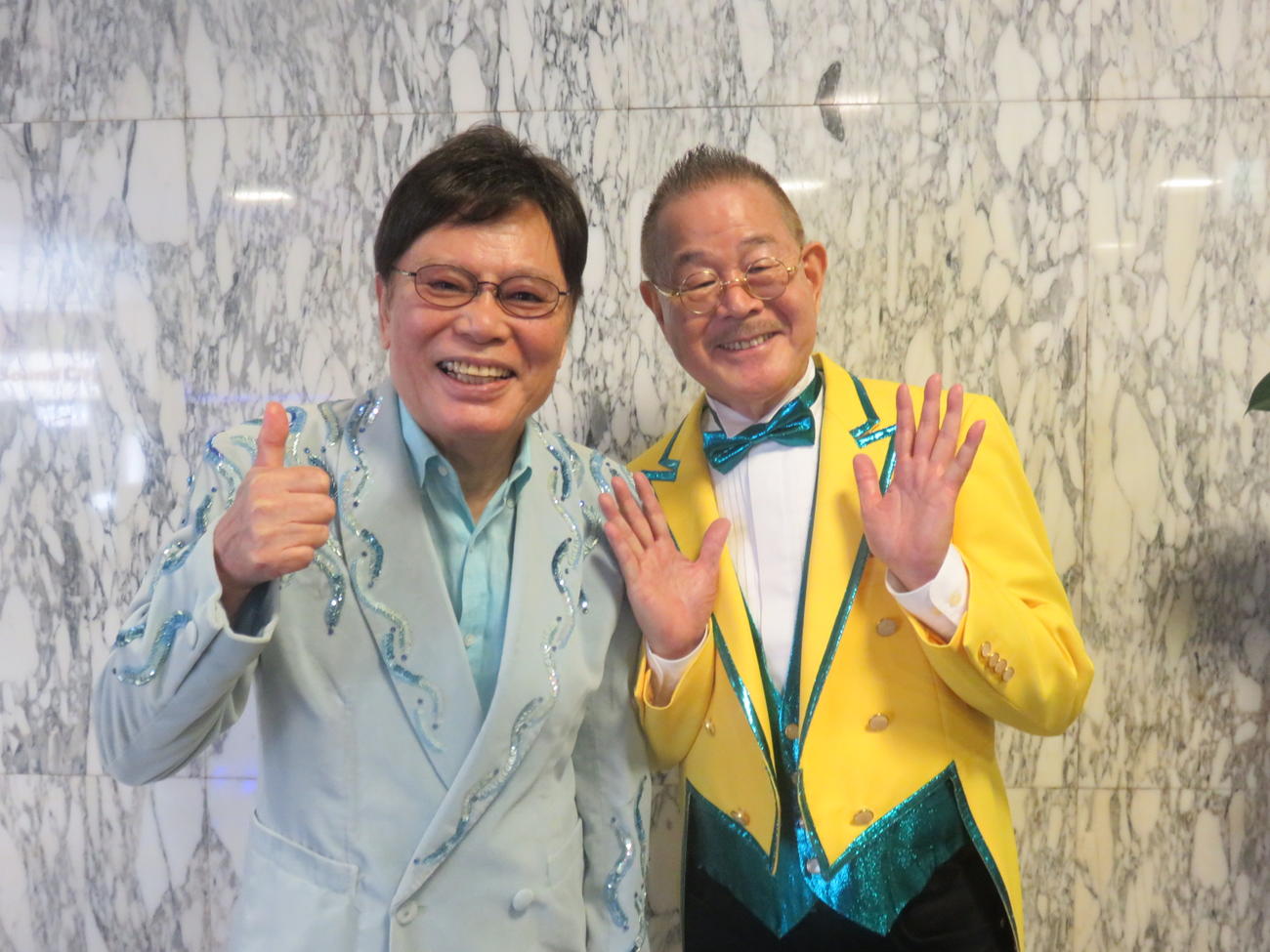 「歌って元気！笑って健康！秋の演芸フェスティバルVOL.1」に出演する堺すすむ（左）とマギー司郎