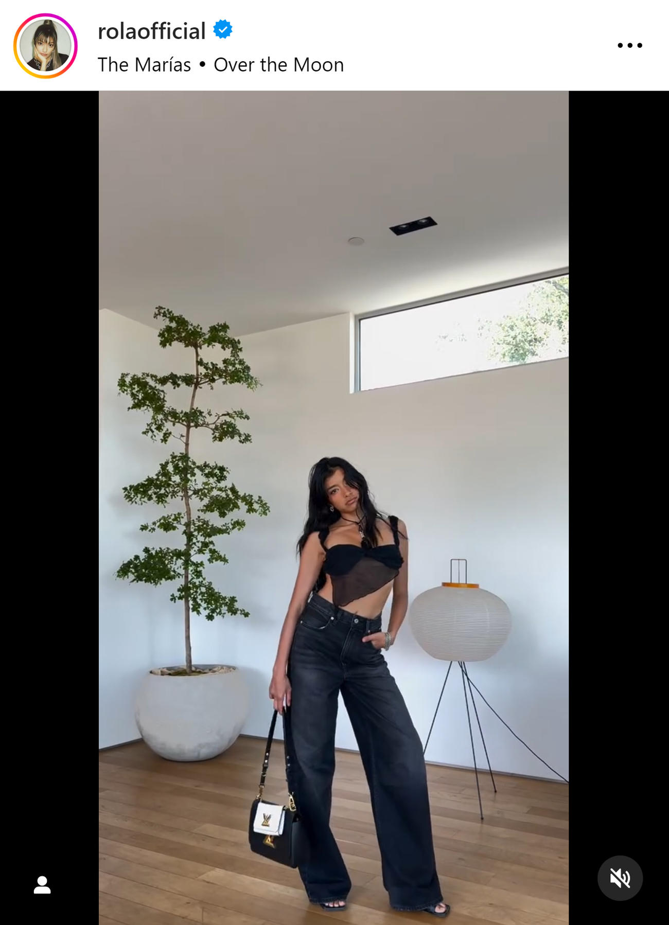 ローラのインスタグラムから