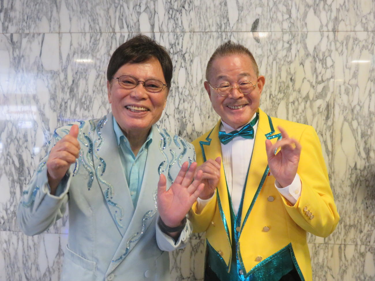 「歌って元気！笑って健康！秋の演芸フェスティバルVOL.1」に出演する堺すすむ（左）とマギー司郎